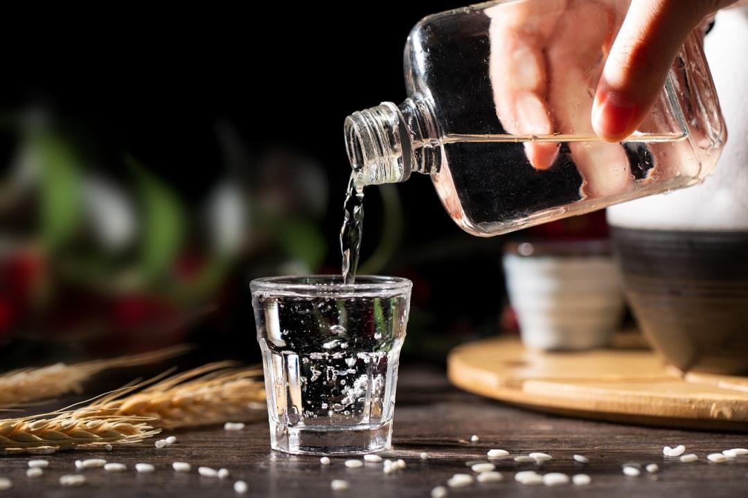 浏阳河酒厂最新动态，酒香中的温情日常揭秘