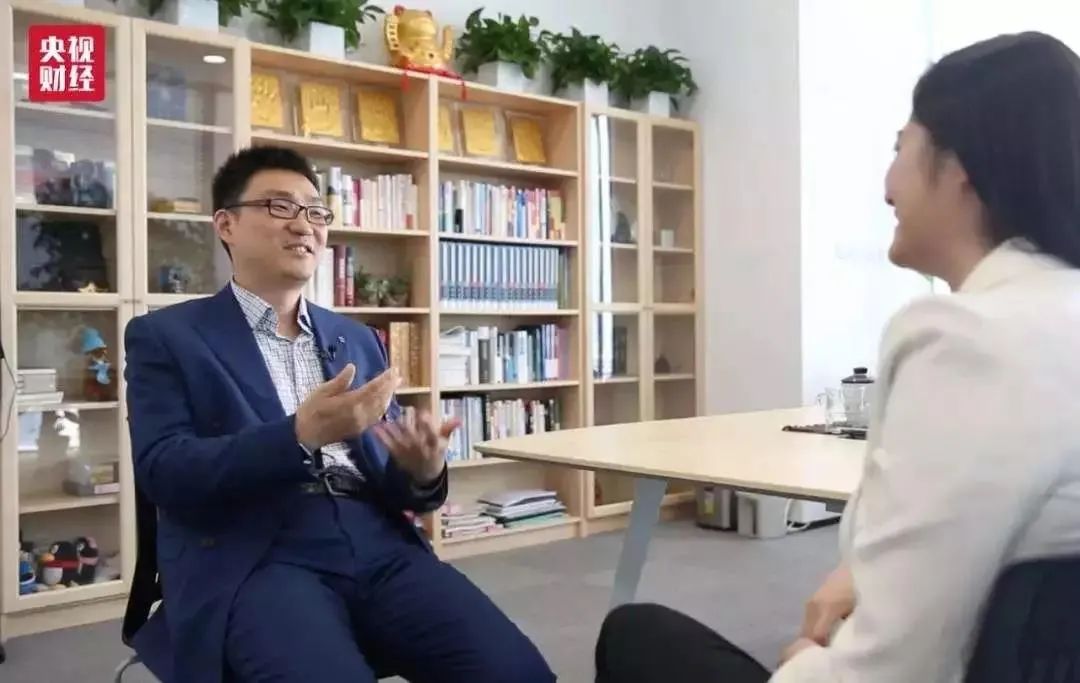 余岳桐最新科技产品介绍及创新成果展示
