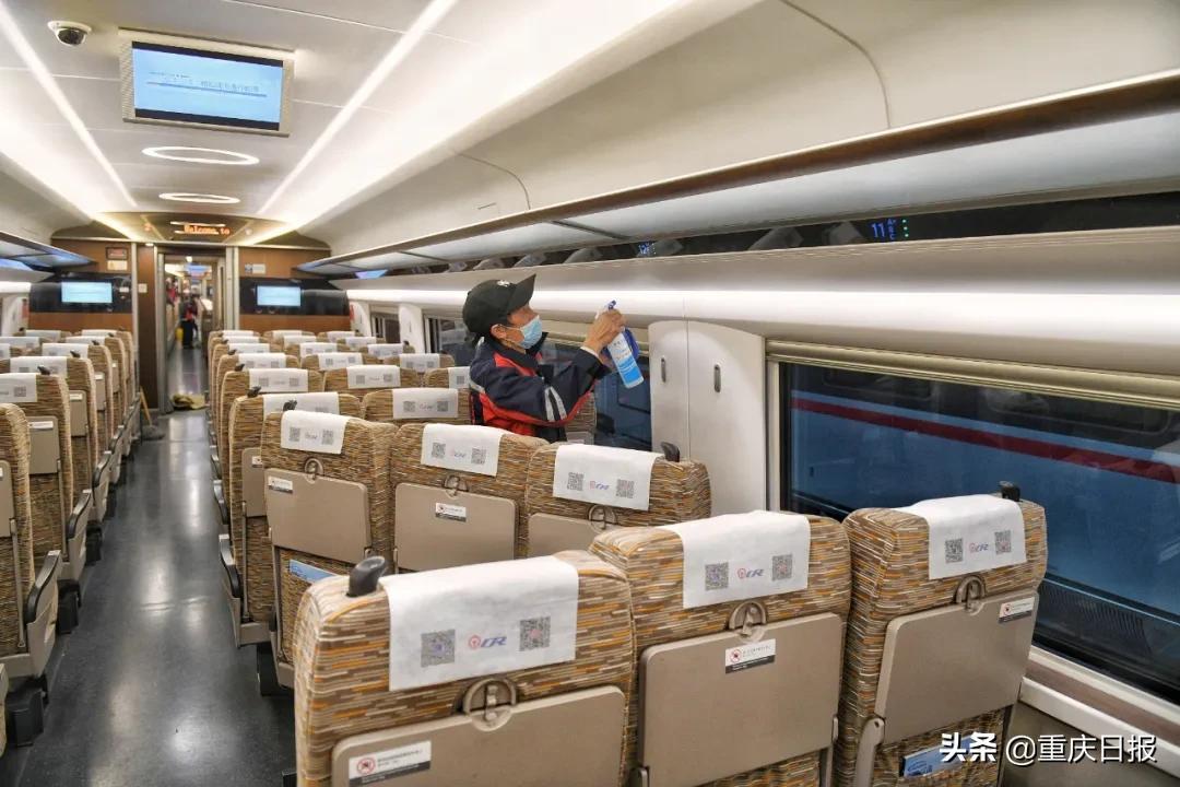 高铁最新复兴号，速度与激情的魅力之旅！