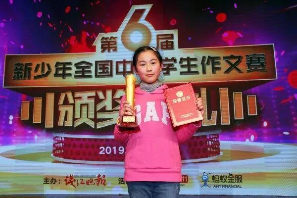 跑步比赛的激烈瞬间，速度与激情的较量