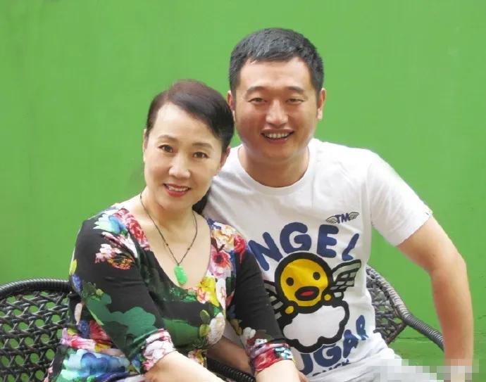 演员之路，从舞台到人生的励志之旅揭秘梗背后的故事与成长之路。