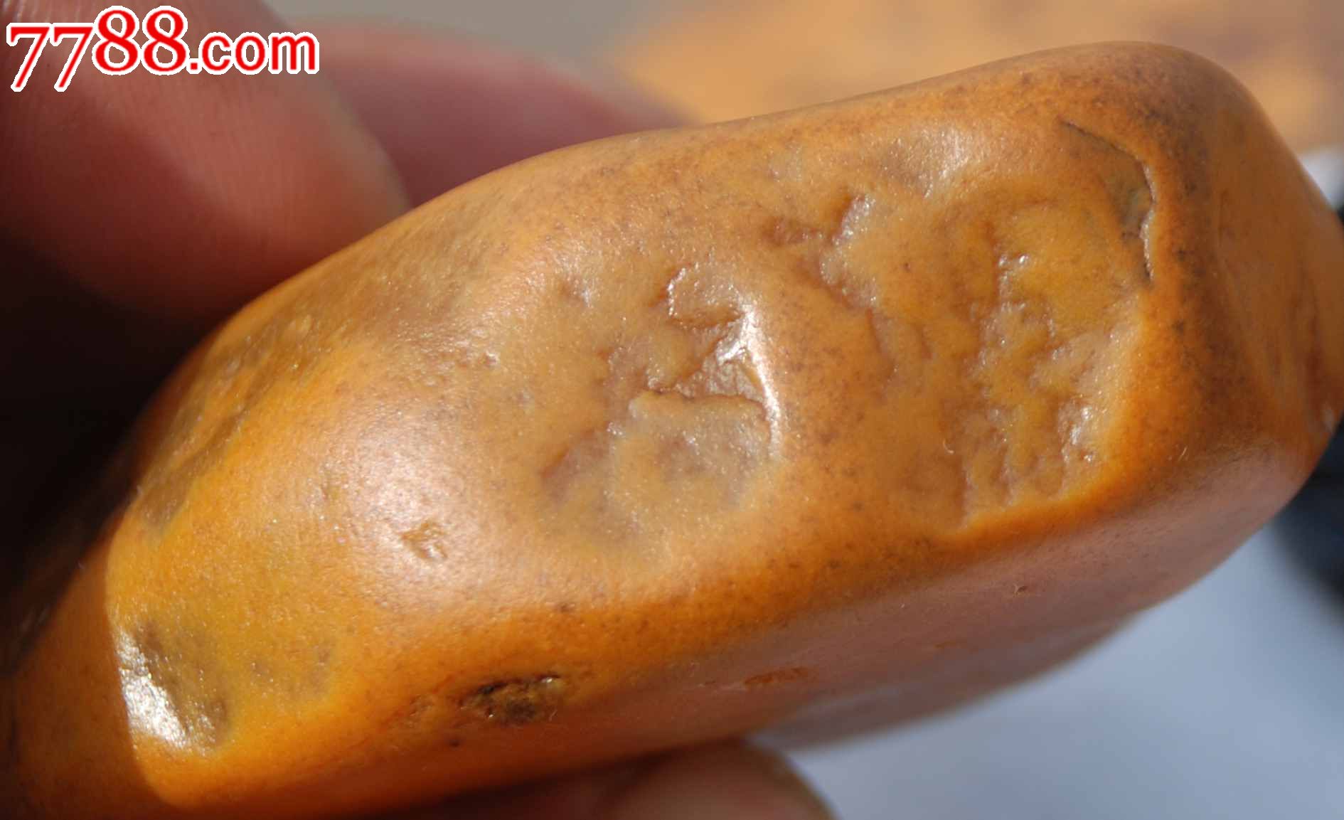 黄龙玉籽料价格变动背后的学习之路，自信与成就的力量