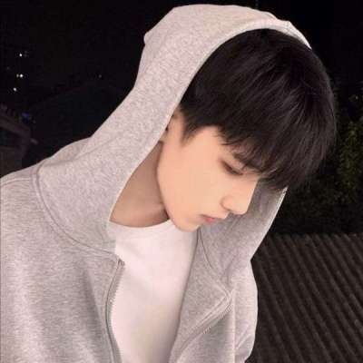 2025年QQ最新潮流男头像，个性选择与趋势展望